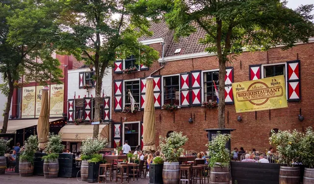 Café Restaurant Rootz in Den Haag